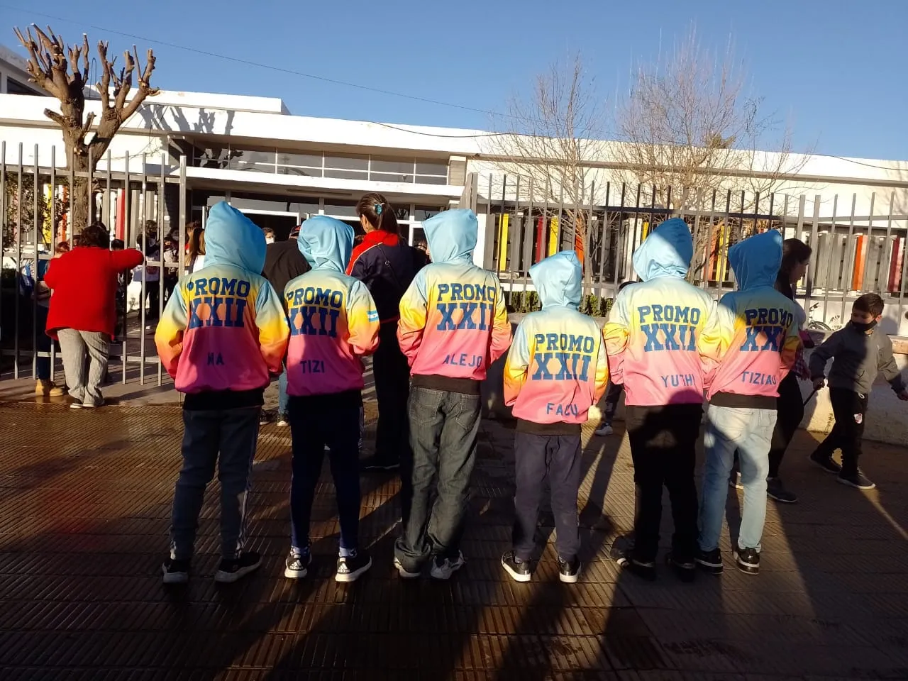 Buzo para egresados 2022 de escuela